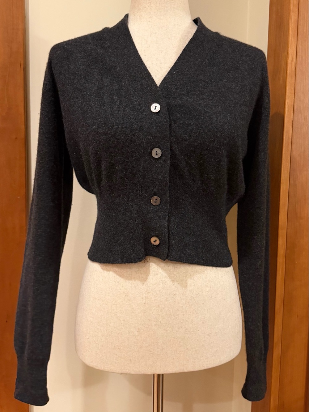TSE Charcoal V-Neck Buttoned Cropped Cashmere Cardigan
